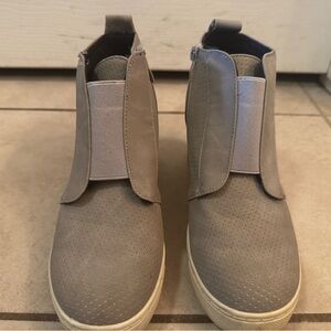 Men's Gray High-Top Shoes